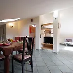 Della Luna Aparthotel