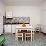 Della Luna 4*