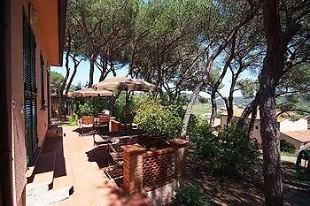 Della Luna Aparthotel 3*