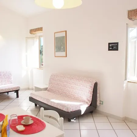 Della Luna Aparthotel