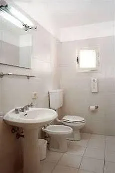 Della Luna Aparthotel